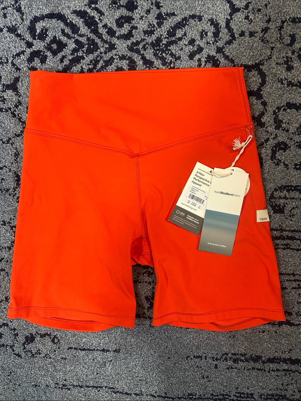 NWT VUORI ALLTHEFORM SHORT Women's SIZE M BRIGHT POPPY